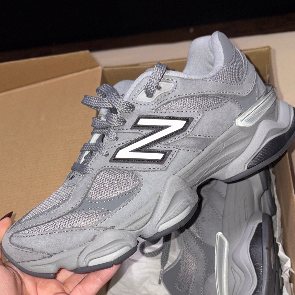 New Balance Men's Gray Athletic Shoes